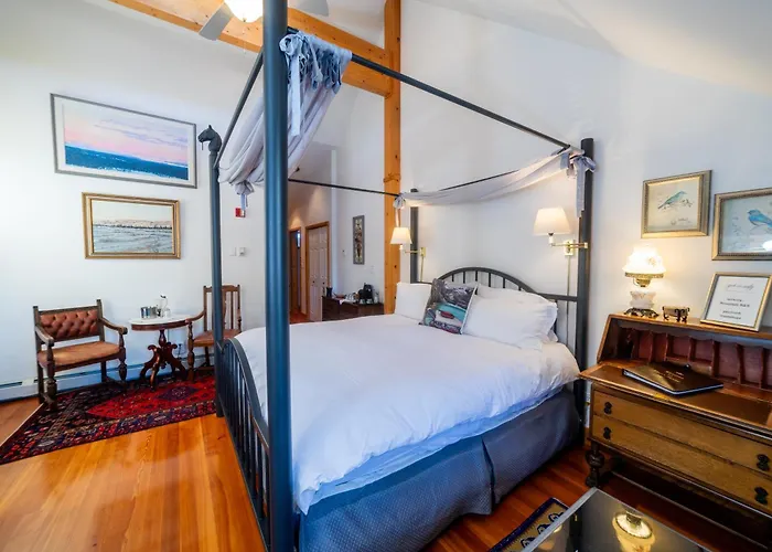 Beaujolais Boutique B&B at Thea\'s House