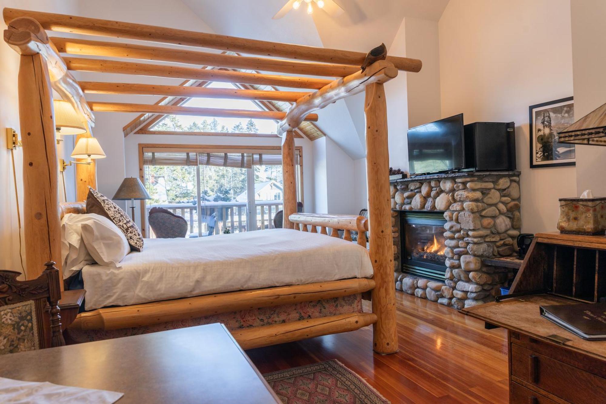 Couette-café Beaujolais Boutique At Thea's House Banff
