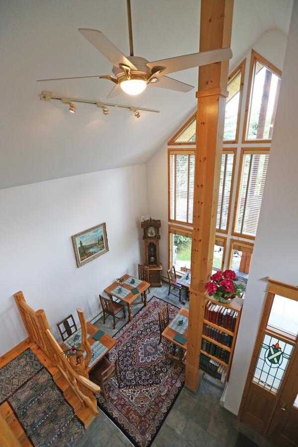 Beaujolais Boutique At Thea's House Bed & Breakfast Banff